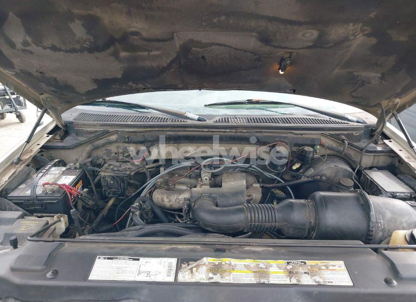 Photo 10 of 2000 Ford F-150 WORK SERIES/XL/XLT (VIN 1FTZX1725YKB41680)