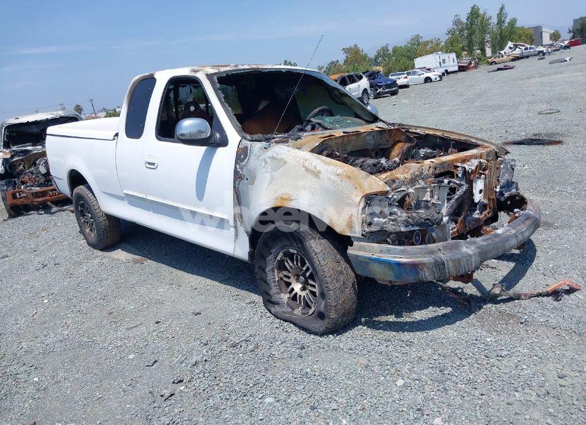 2001 Ford F-150 XL/XLT (VIN 1FTZX17261KF26378) main photo