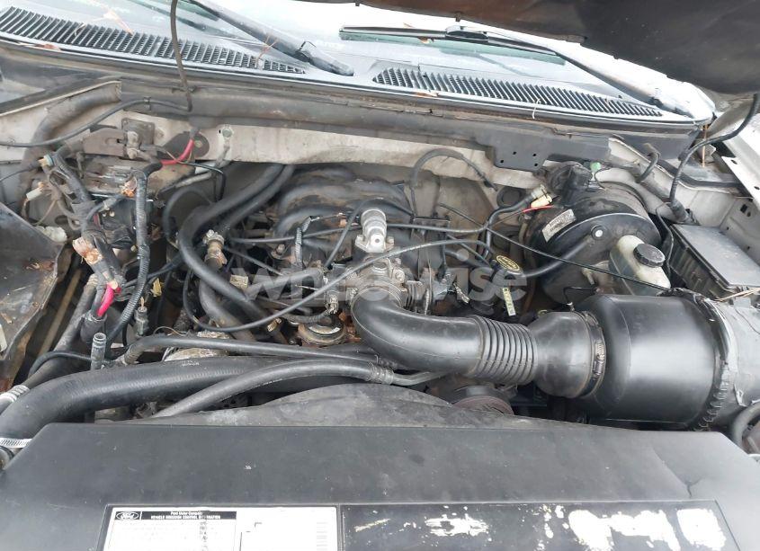 Photo 10 of 2001 Ford F-150 XL/XLT (VIN 1FTZX17271NA54402)