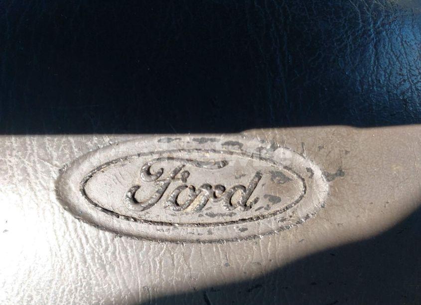 Photo 12 of 2001 Ford F-150 XL/XLT (VIN 1FTZX17271NA54402)