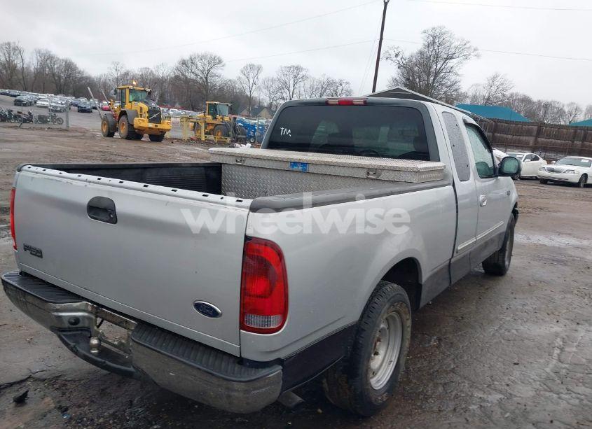 Photo 4 of 2001 Ford F-150 XL/XLT (VIN 1FTZX17271NA54402)