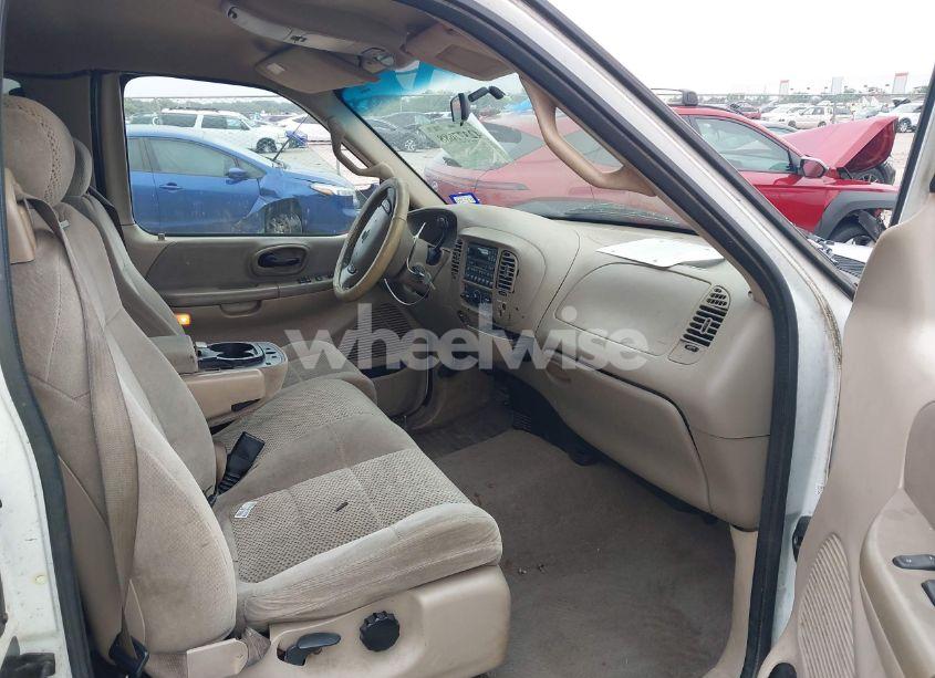 Photo 5 of 2001 Ford F-150 XL/XLT (VIN 1FTZX17281NB02781)