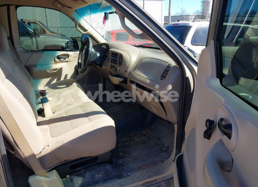 Photo 5 of 2001 Ford F-150 XL/XLT (VIN 1FTZX172X1NB74257)