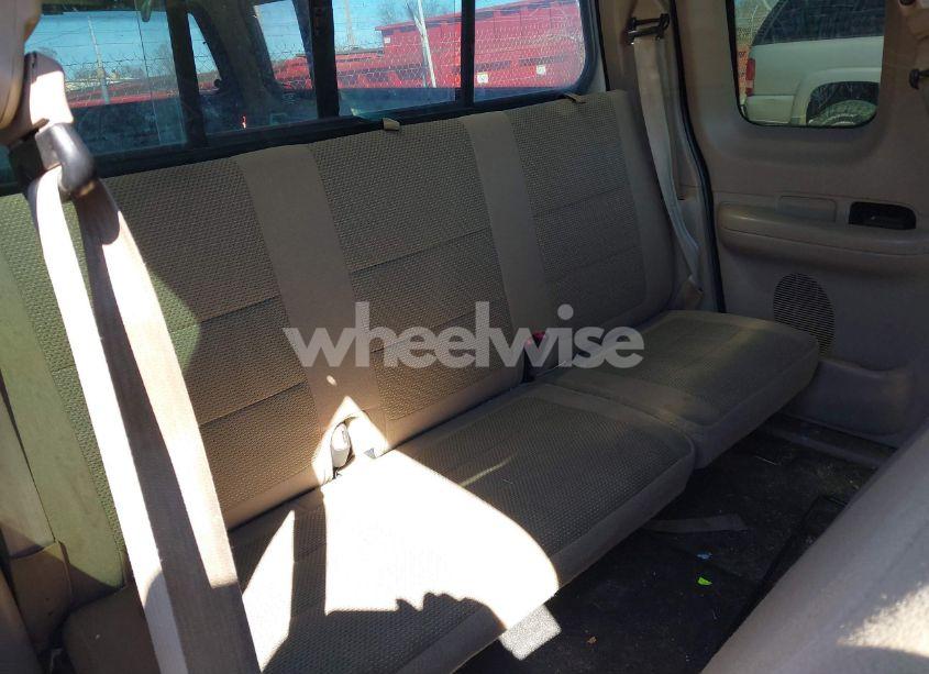 Photo 8 of 2001 Ford F-150 XL/XLT (VIN 1FTZX172X1NB74257)