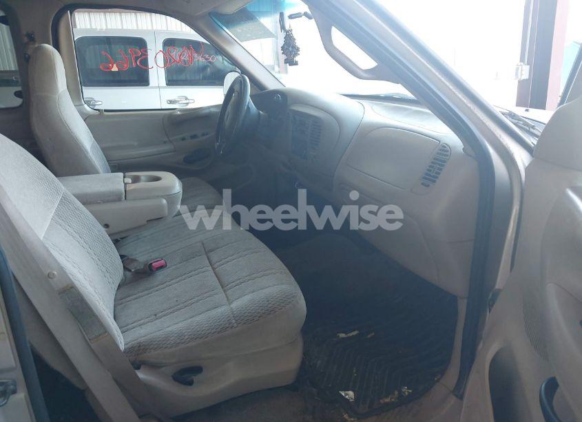 Photo 5 of 1998 Ford F-150 LARIAT/STANDARD/XL/XLT (VIN 1FTZX1761WKB18557)