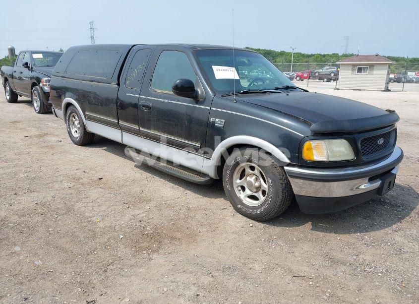 1998 Ford F-150 LARIAT/STANDARD/XL/XLT (VIN 1FTZX1762WNA54835) main photo