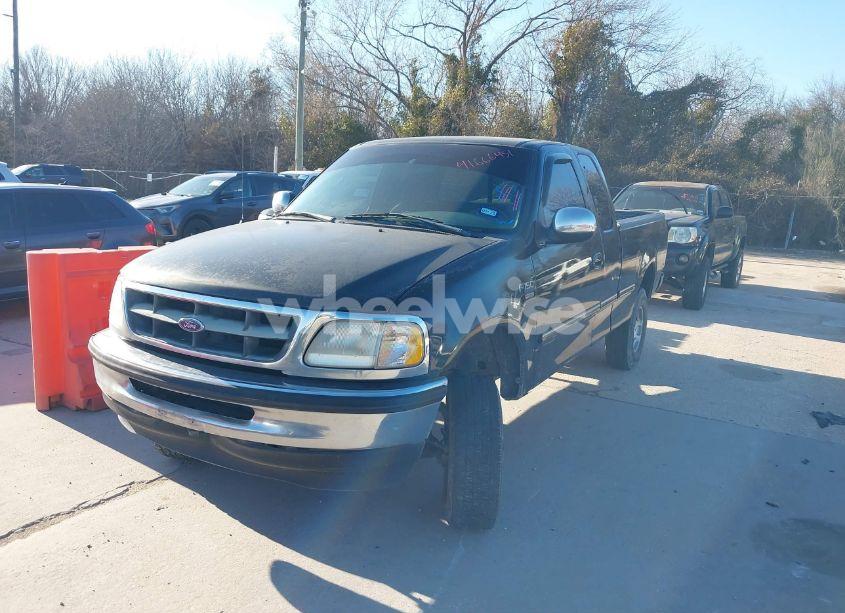 Photo 2 of 1998 Ford F-150 LARIAT/STANDARD/XL/XLT (VIN 1FTZX1763WKB13439)