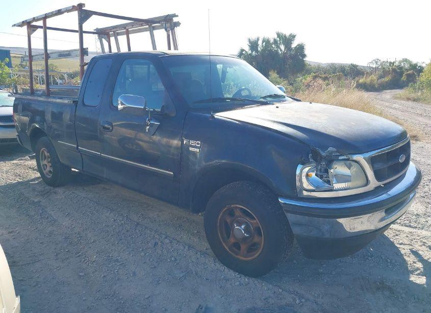 1998 Ford F-150 LARIAT/STANDARD/XL/XLT (VIN 1FTZX1763WNA29930) main photo