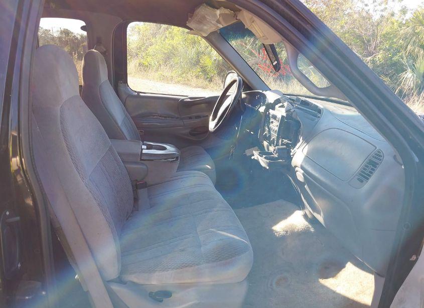 Photo 5 of 1998 Ford F-150 LARIAT/STANDARD/XL/XLT (VIN 1FTZX1763WNA29930)