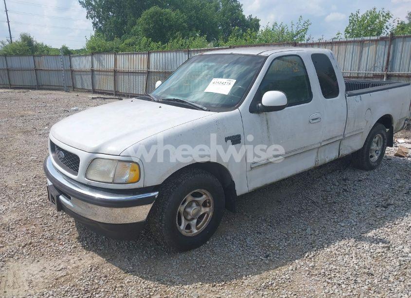 Photo 6 of 1998 Ford F-150 LARIAT/STANDARD/XL/XLT (VIN 1FTZX1764WKC02730)