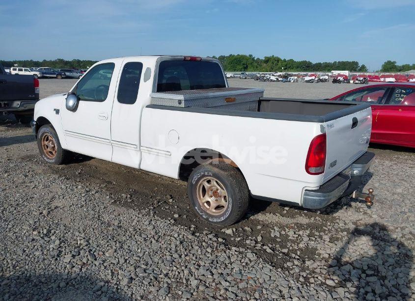 Photo 3 of 1998 Ford F-150 LARIAT/STANDARD/XL/XLT (VIN 1FTZX1764WNB15831)