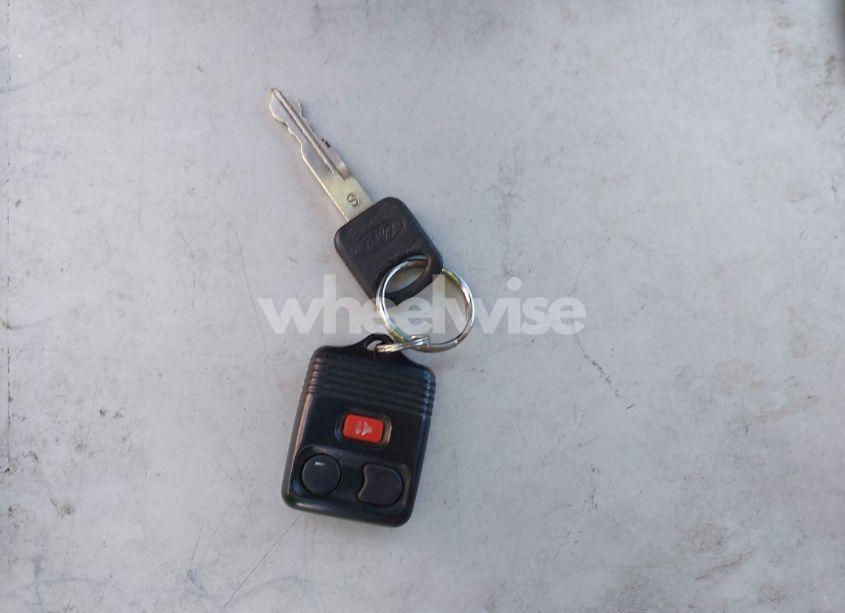 Photo 11 of 1998 Ford F-150 LARIAT/STANDARD/XL/XLT (VIN 1FTZX1765WKA44253)