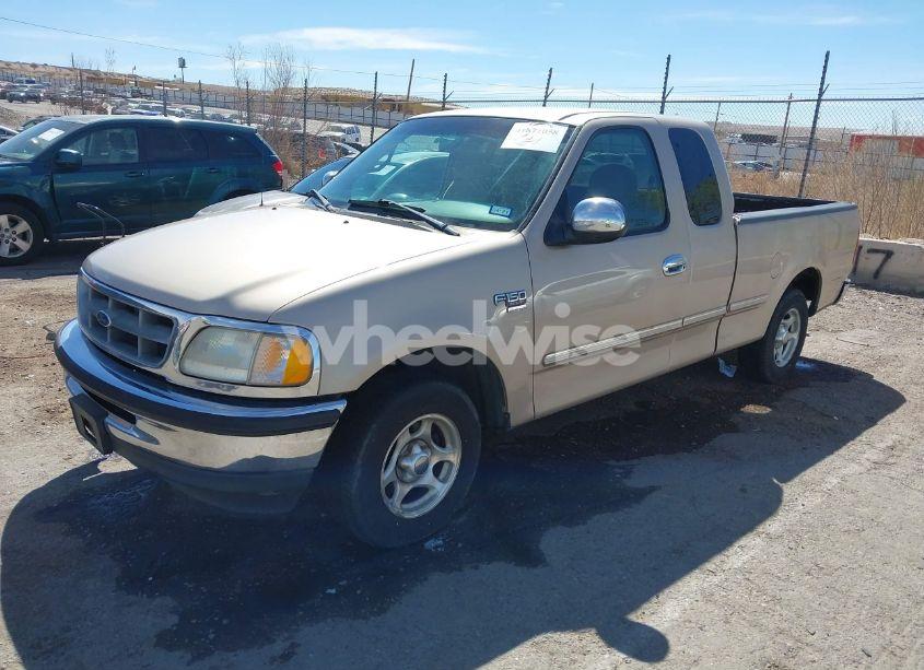Photo 2 of 1998 Ford F-150 LARIAT/STANDARD/XL/XLT (VIN 1FTZX1765WKA44253)