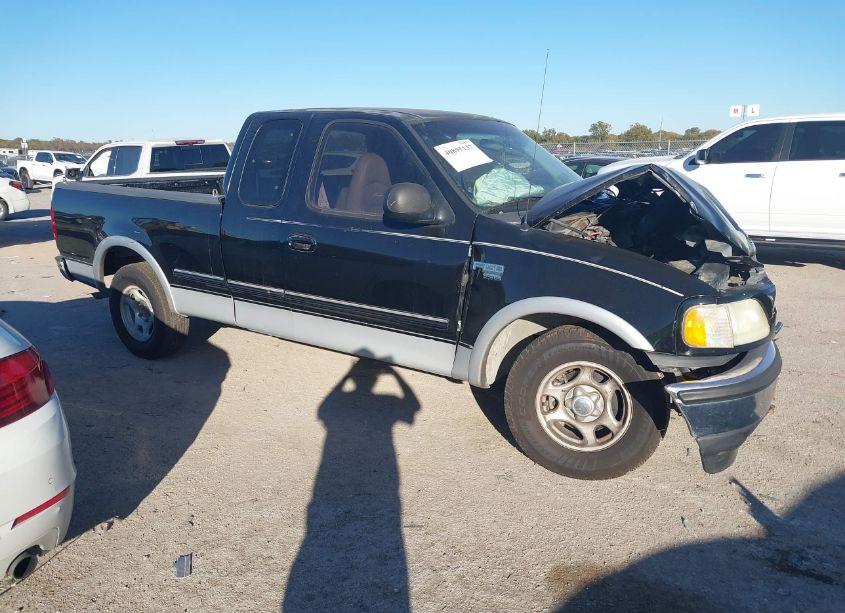 1998 Ford F-150 LARIAT/STANDARD/XL/XLT (VIN 1FTZX1766WNB01493) main photo