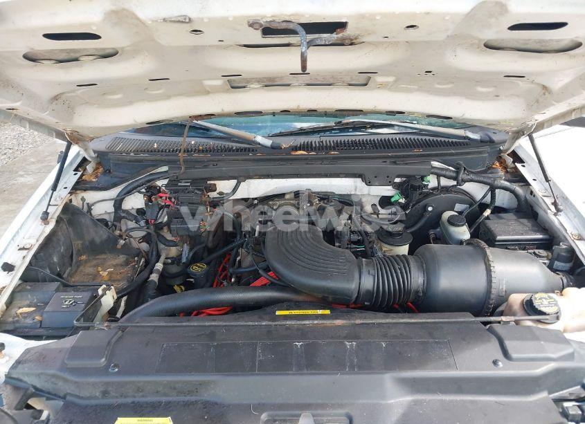 Photo 10 of 1998 Ford F150 (VIN 1FTZX1767WKA55769)