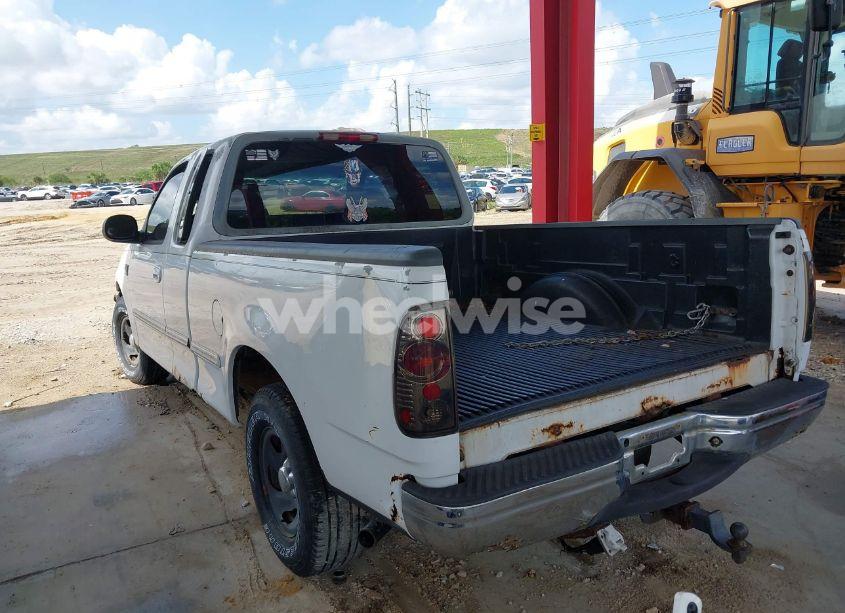 Photo 3 of 1998 Ford F150 (VIN 1FTZX1767WKA55769)