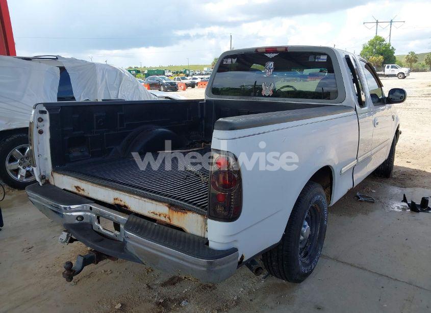 Photo 4 of 1998 Ford F150 (VIN 1FTZX1767WKA55769)