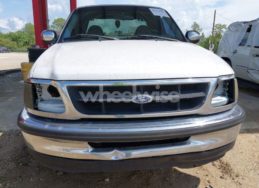Photo 6 of 1998 Ford F150 (VIN 1FTZX1767WKA55769)