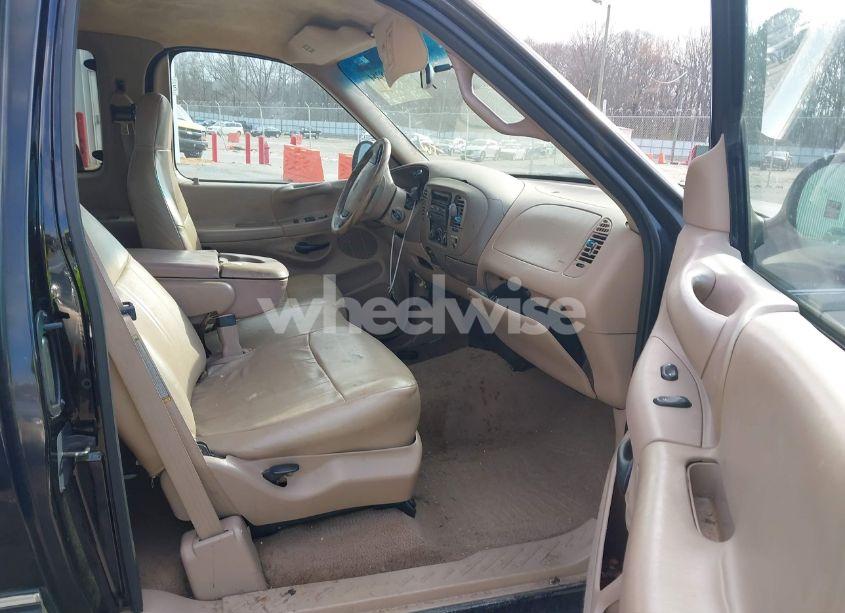 Photo 5 of 1998 Ford F-150 LARIAT/STANDARD/XL/XLT (VIN 1FTZX1768WNA38462)