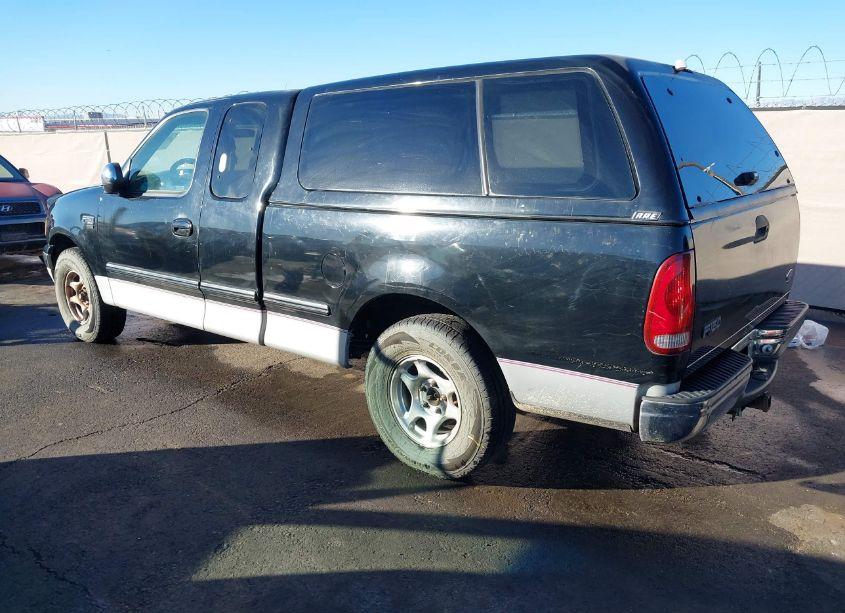 Photo 3 of 1998 Ford F-150 LARIAT/STANDARD/XL/XLT (VIN 1FTZX1769WKA39136)