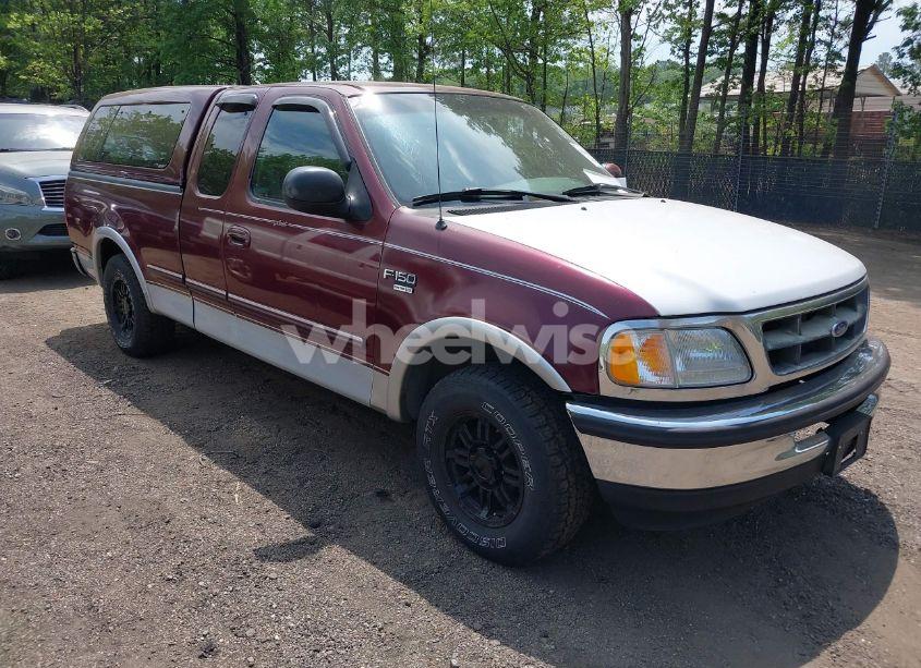 1998 Ford F-150 LARIAT/STANDARD/XL/XLT (VIN 1FTZX176XWNA95309) main photo