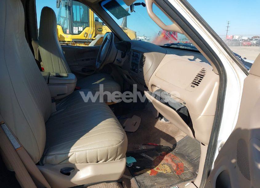 Photo 5 of 1998 Ford F-150 LARIAT/STANDARD/XL/XLT (VIN 1FTZX17W3WKB43668)