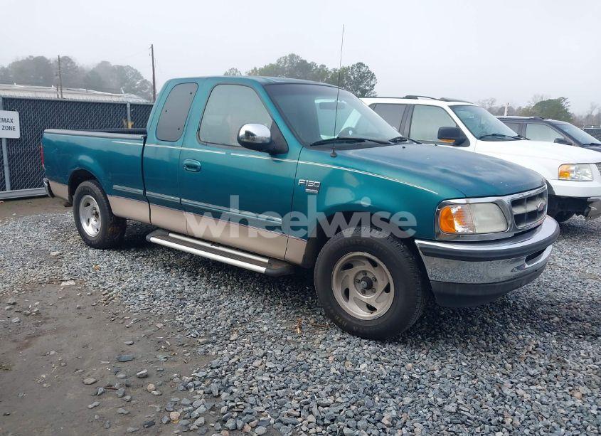 1998 Ford F-150 LARIAT/STANDARD/XL/XLT (VIN 1FTZX17W5WNC39090) main photo