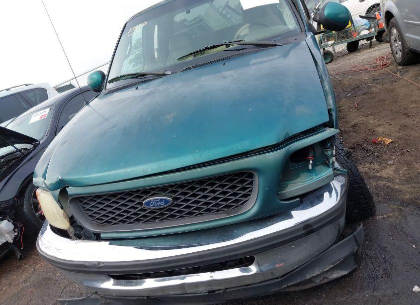 Photo 12 of 1998 Ford F-150 LARIAT/STANDARD/XL/XLT (VIN 1FTZX17W8WKB17390)