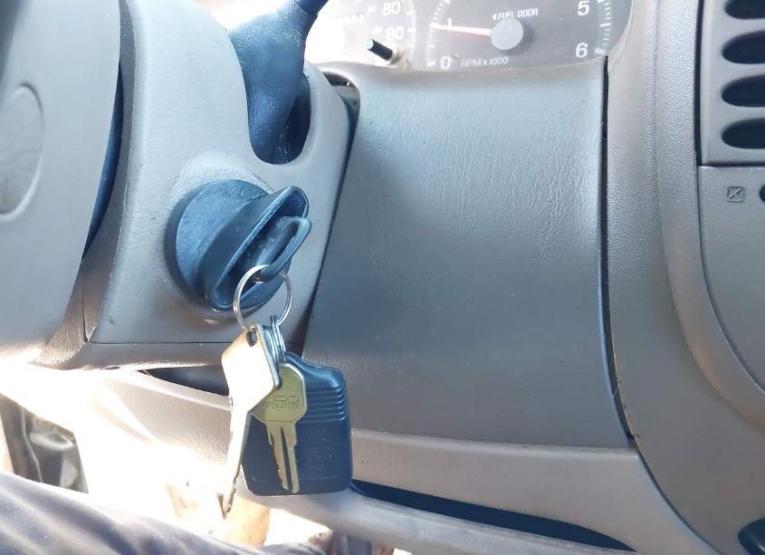 Photo 11 of 1998 Ford F-150 LARIAT/STANDARD/XL/XLT (VIN 1FTZX17W8WNB61095)