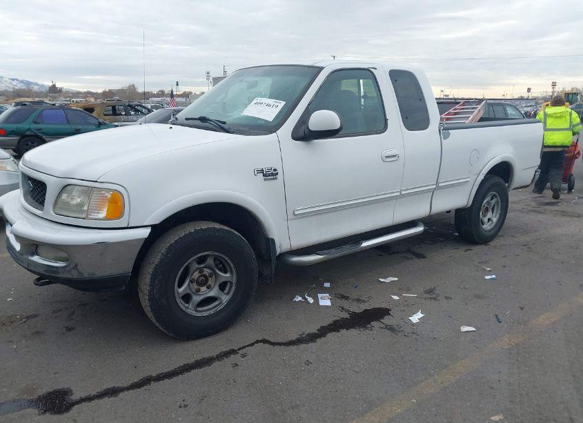 Photo 2 of 1998 Ford F-150 LARIAT/STANDARD/XL/XLT (VIN 1FTZX18W0WKA32431)