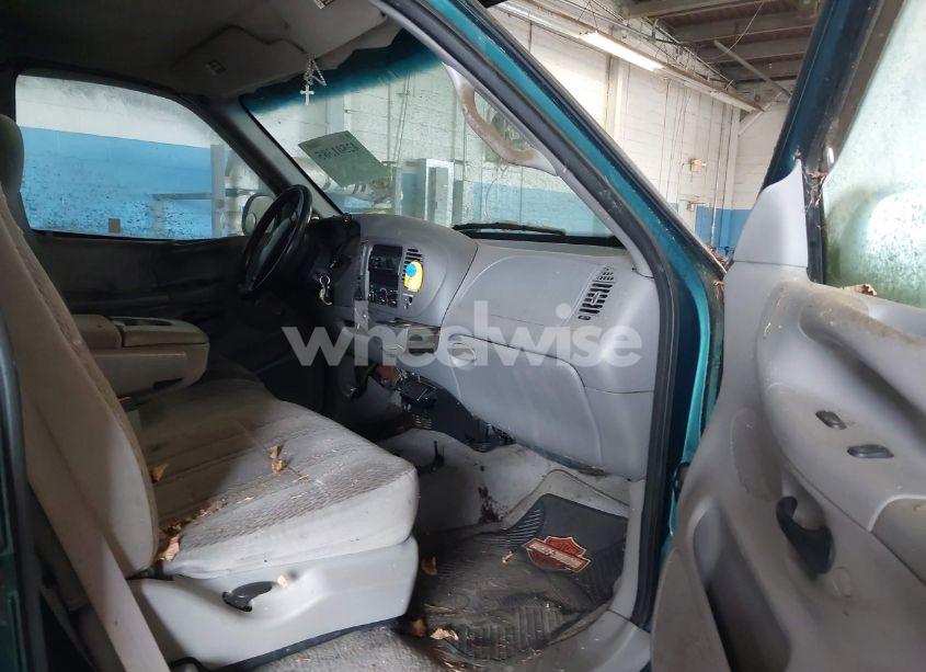 Photo 5 of 1998 Ford F150 (VIN 1FTZX18W0WNB10429)