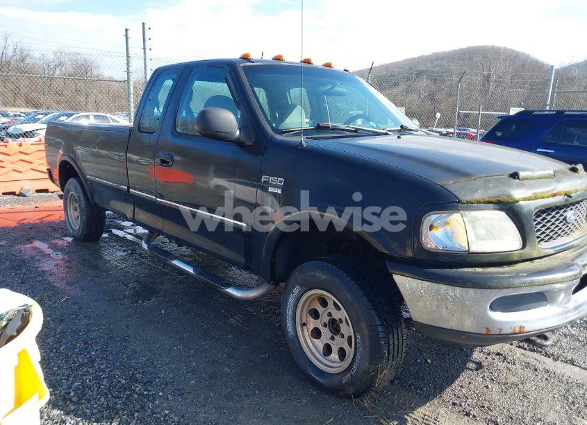 1998 Ford F-150 LARIAT/STANDARD/XL/XLT (VIN 1FTZX18WXWNB87664) main photo