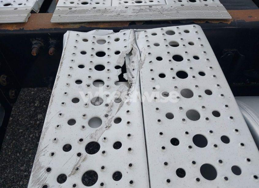 Photo 18 of 2002 Freightliner Conventional ST112 (VIN 1FUBA8A8X2PJ90448)