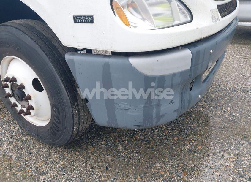 Photo 11 of 2010 Freightliner Columbia 112 (VIN 1FUBF0CV8ADAP1371)