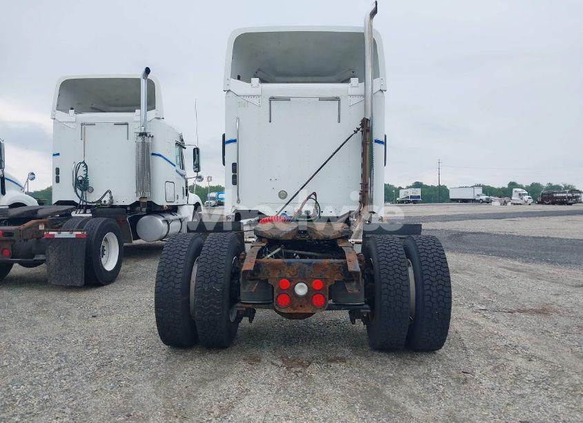 Photo 15 of 2010 Freightliner Columbia 112 (VIN 1FUBF0CV8ADAP1371)