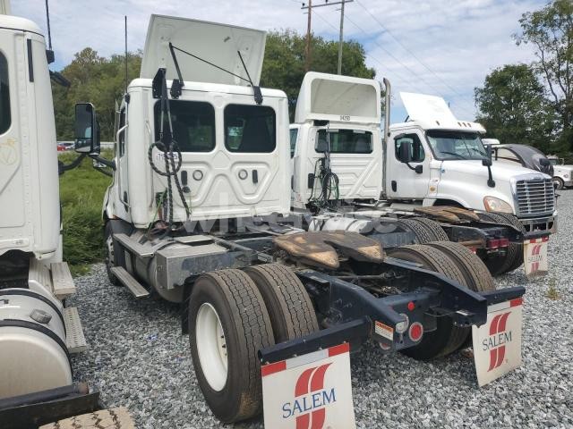Photo 10 of 2025 FREIGHTLINER CASCADIA 116 SEMI TRUCK (VIN 1FUBHSDV4SLVY6991)