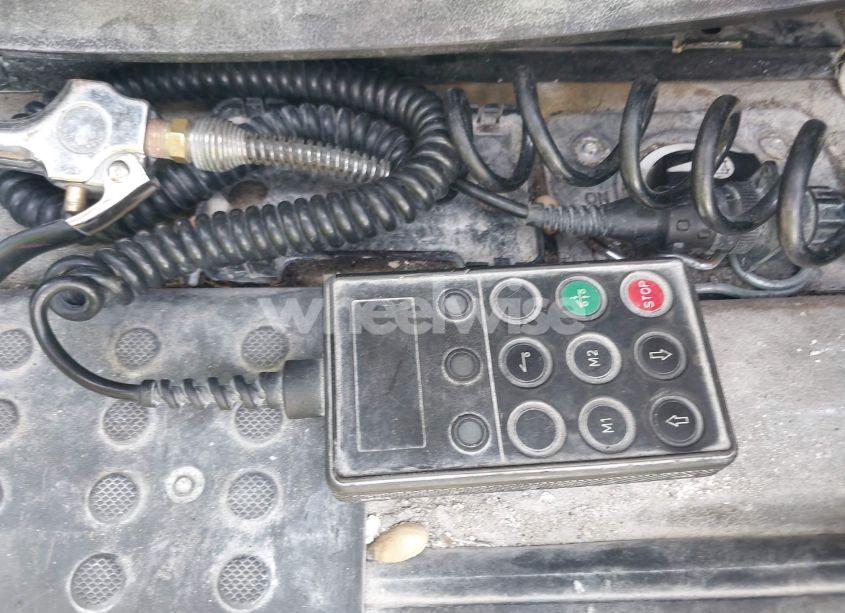 Photo 12 of 2019 Freightliner Cascadia 125 (VIN 1FUGGEDVXKLKH2042)