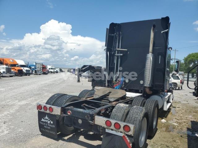 Photo 3 of 2001 FREIGHTLINER C120 SEMI TRUCK (VIN 1FUJA3CG31PG07493)