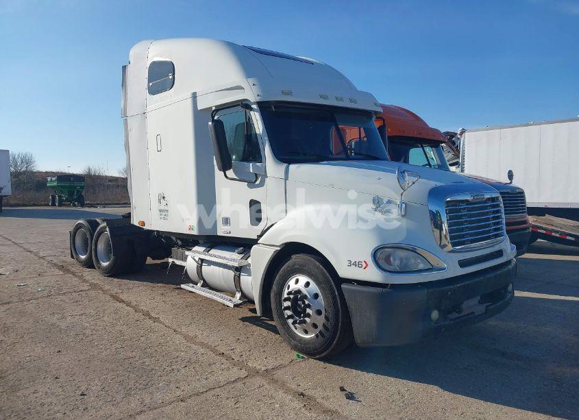 2003 Freightliner Columbia COLUMBIA (VIN 1FUJA6CG33LK76083) main photo