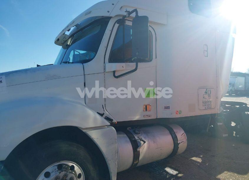 Photo 16 of 2003 Freightliner Columbia COLUMBIA (VIN 1FUJA6CG33LK76083)