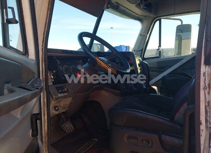 Photo 7 of 2003 Freightliner Columbia COLUMBIA (VIN 1FUJA6CG33LK76083)