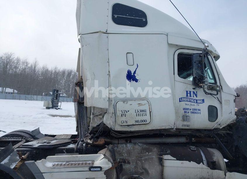 Photo 13 of 2003 Freightliner Columbia COLUMBIA (VIN 1FUJA6CG43LK30861)