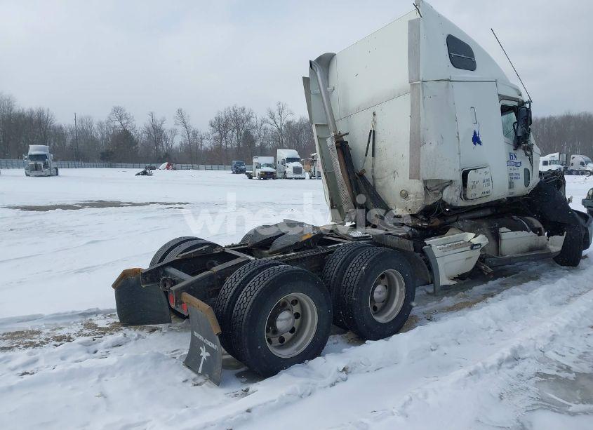 Photo 4 of 2003 Freightliner Columbia COLUMBIA (VIN 1FUJA6CG43LK30861)