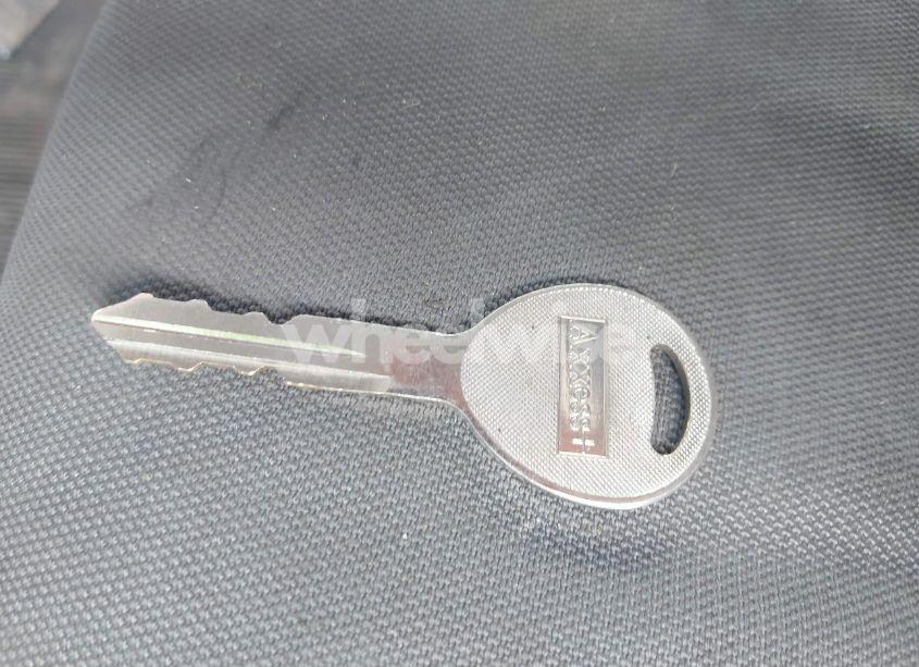 Photo 10 of 2001 Freightliner Columbia COLUMBIA (VIN 1FUJA6CG61PH16113)