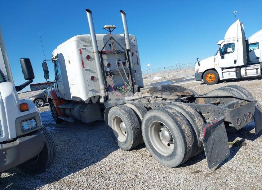 Photo 14 of 2001 Freightliner Columbia COLUMBIA (VIN 1FUJA6CG61PH16113)