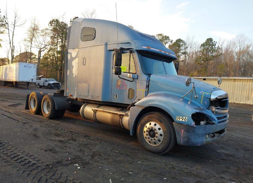 2003 Freightliner Columbia COLUMBIA (VIN 1FUJA6CG73LL10848) main photo