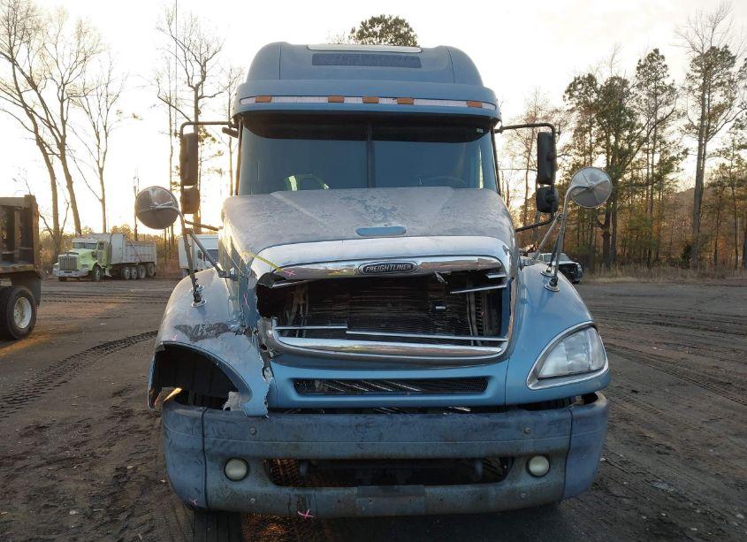 Photo 11 of 2003 Freightliner Columbia COLUMBIA (VIN 1FUJA6CG73LL10848)