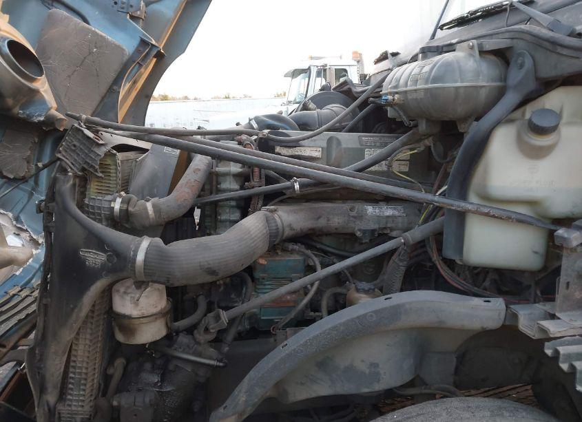 Photo 9 of 2003 Freightliner Columbia COLUMBIA (VIN 1FUJA6CG73LL10848)