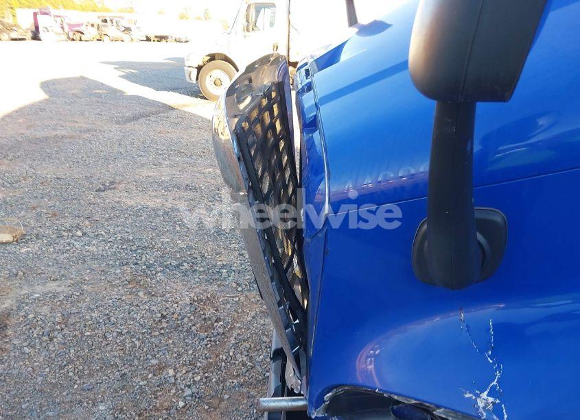 Photo 12 of 2019 Freightliner Cascadia 113 (VIN 1FUJGBDV2KLKT6001)