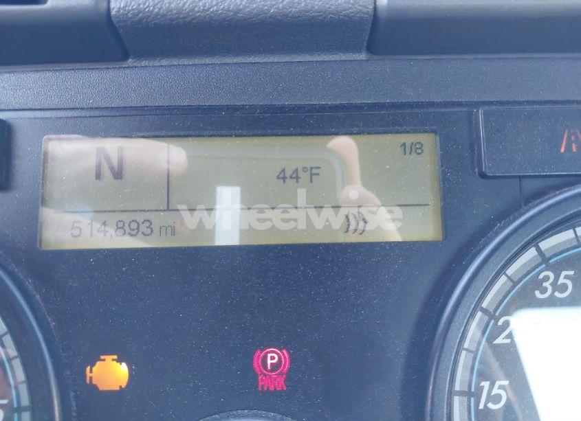 Photo 5 of 2019 Freightliner Cascadia 113 (VIN 1FUJGBDV2KLKT6001)